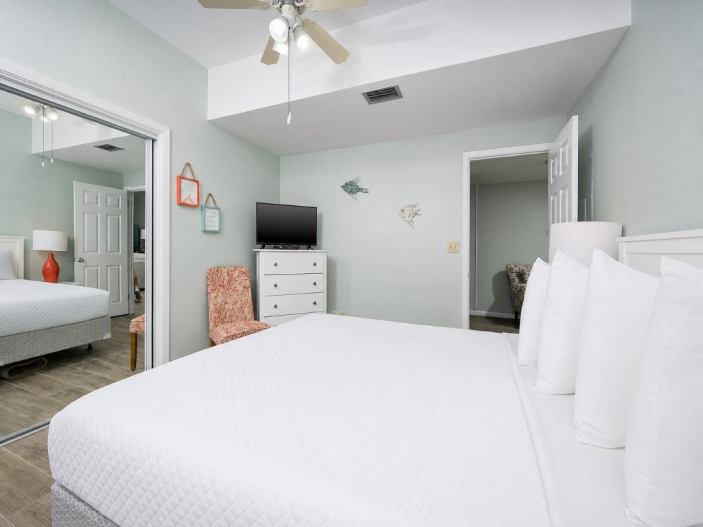Phoenix I 1141 Vacation Rental in Orange Beach - RedAwning
