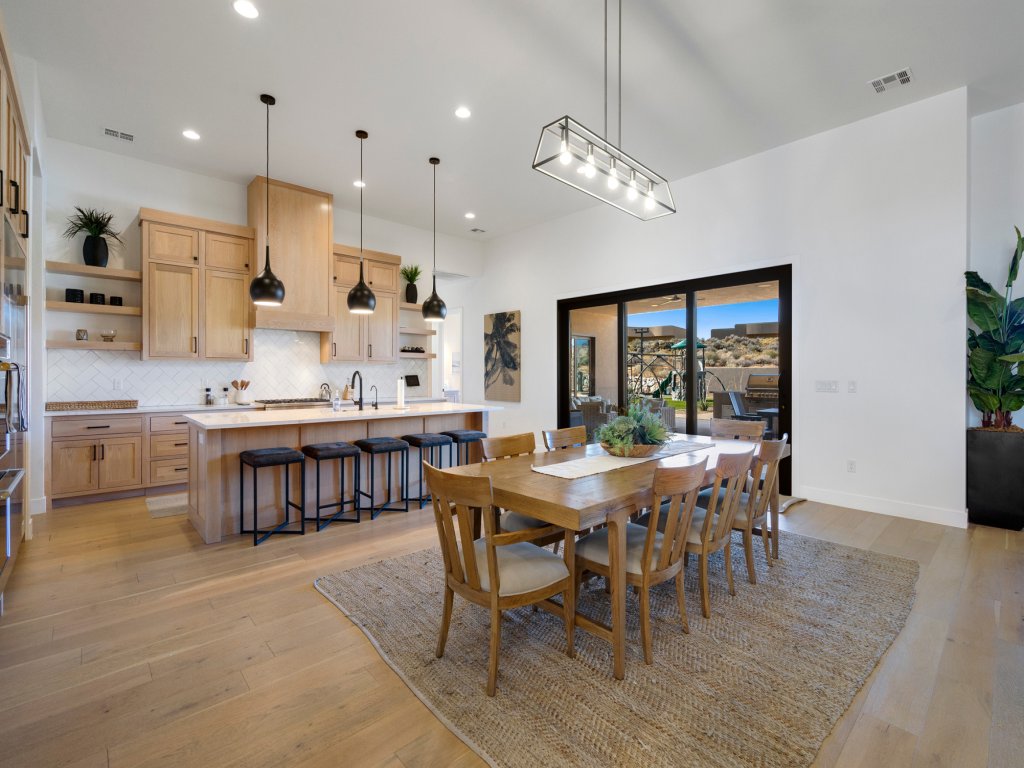 Desert Mirage Vacation Rental in St. George - RedAwning