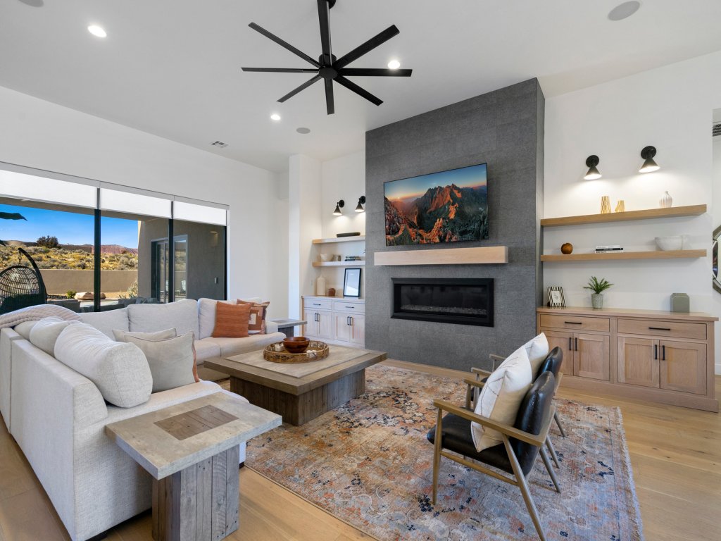 Desert Mirage Vacation Rental in St. George - RedAwning