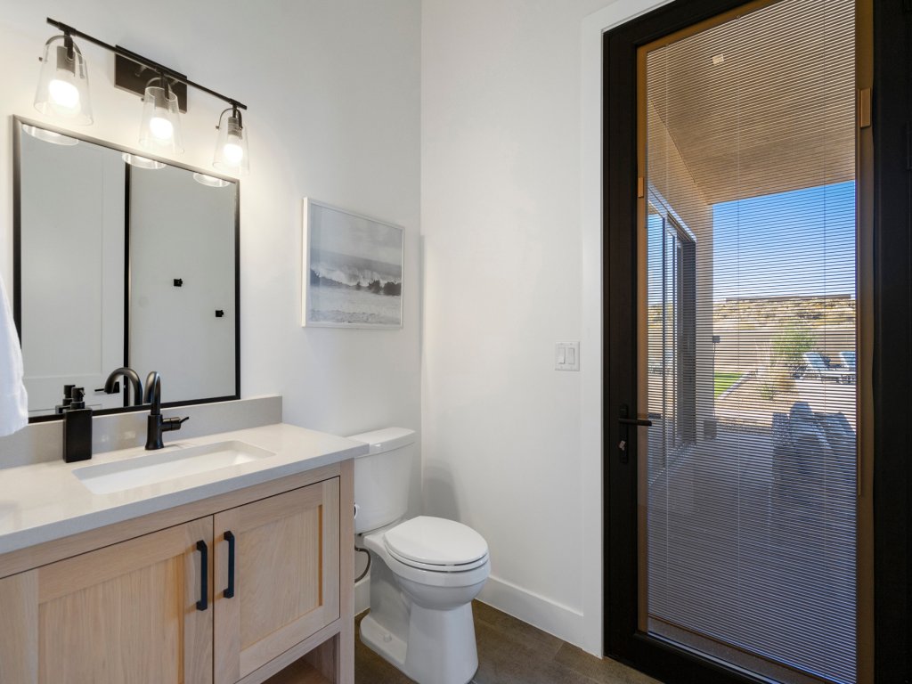 Desert Mirage Vacation Rental in St. George - RedAwning