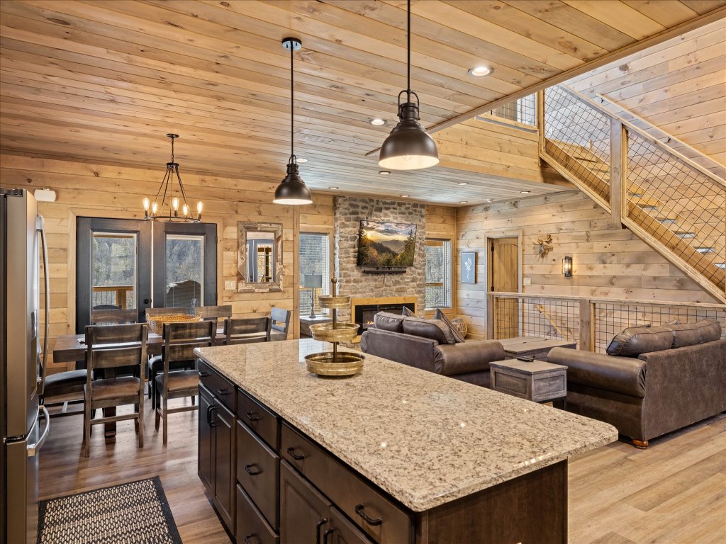 Over The Top Vacation Rental in Sevierville - RedAwning