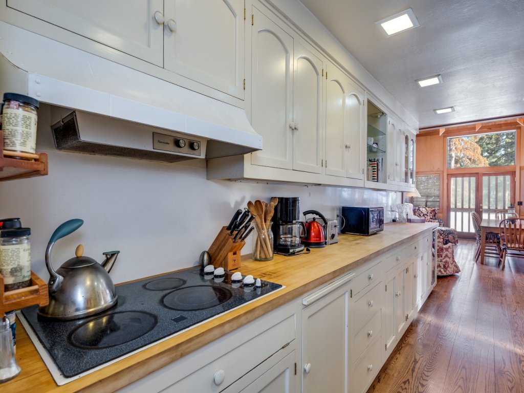 Walk to the Lake - Ski in/out  Amazing 5 Bdrm - VH#343 Vacation Rental in Bear Valley - RedAwning