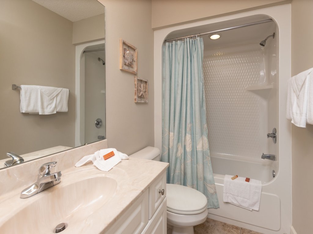 Phoenix West 2203 Vacation Rental in Orange Beach - RedAwning