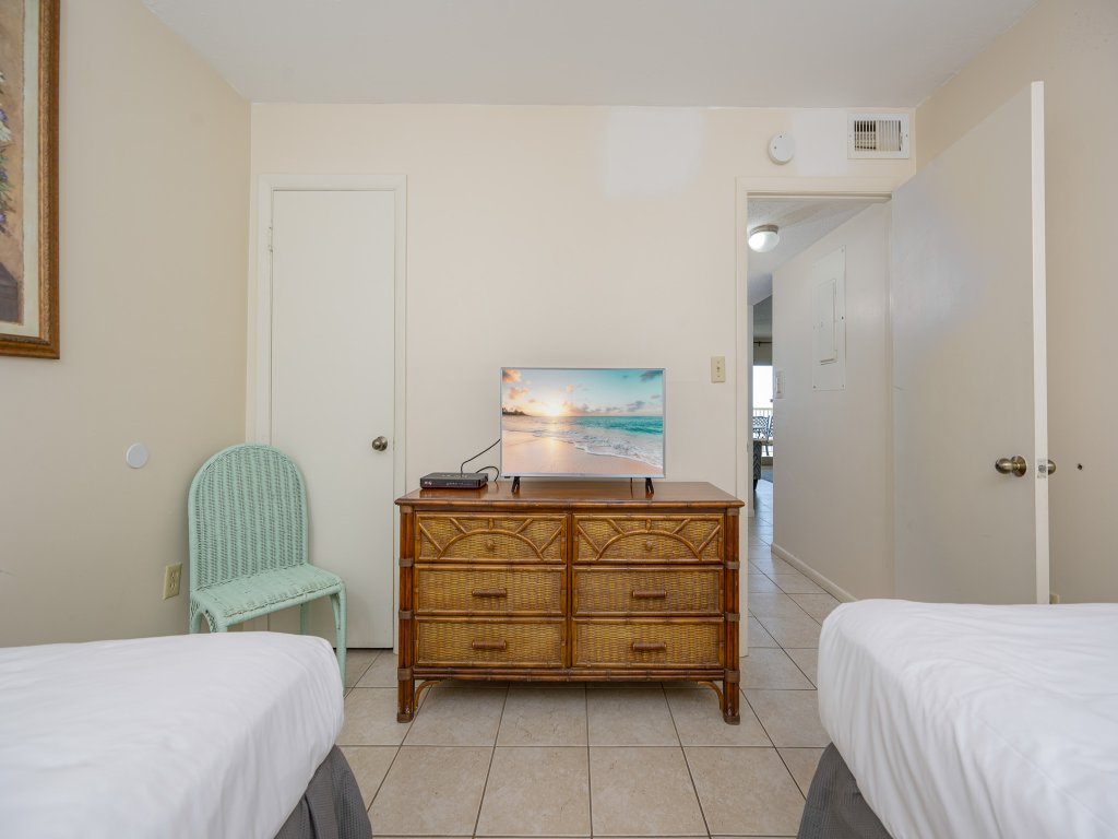 Driftwood Towers 5A Vacation Rental in Gulf Shores - RedAwning