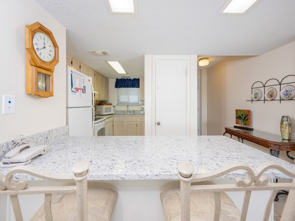 Driftwood Towers 5A Vacation Rental in Gulf Shores - RedAwning