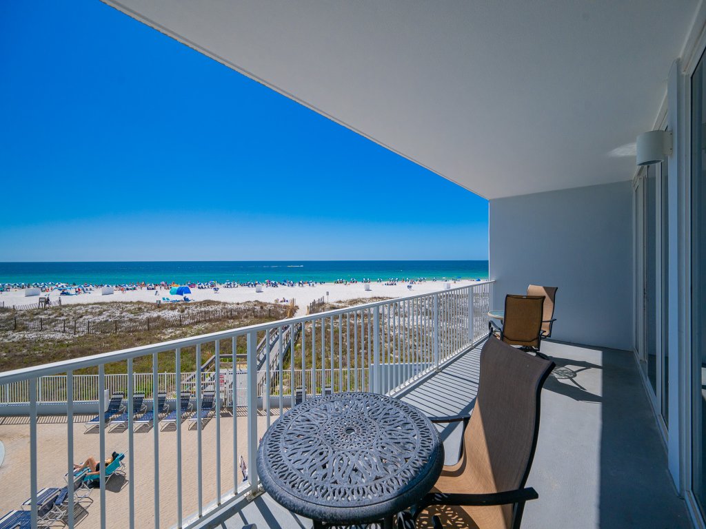 Lighthouse 216 Vacation Rental in Gulf Shores - RedAwning