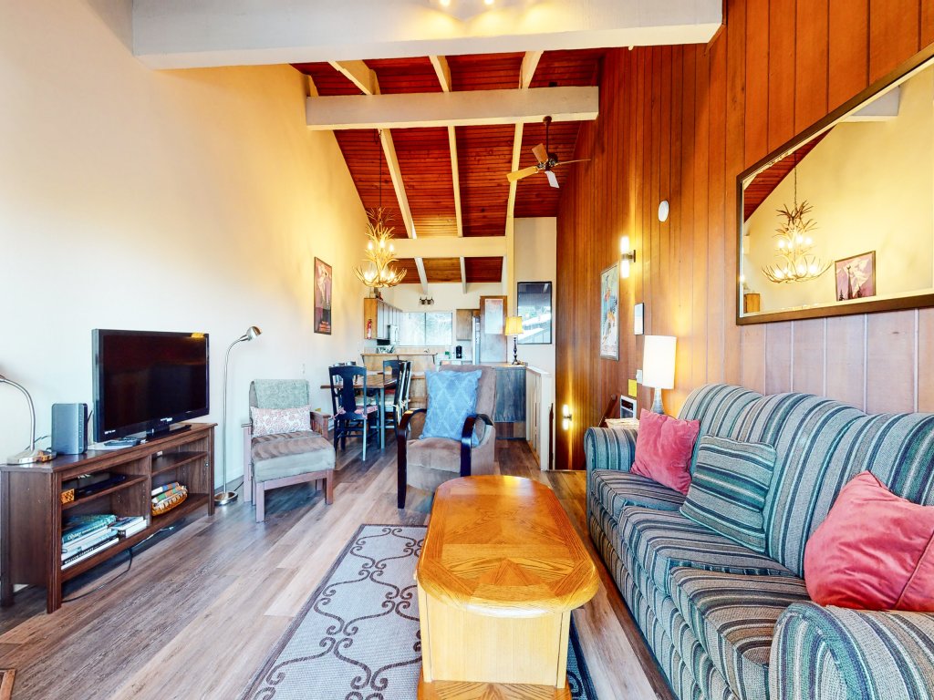Mammoth Point #106 Vacation Rental in Mammoth Lakes - RedAwning