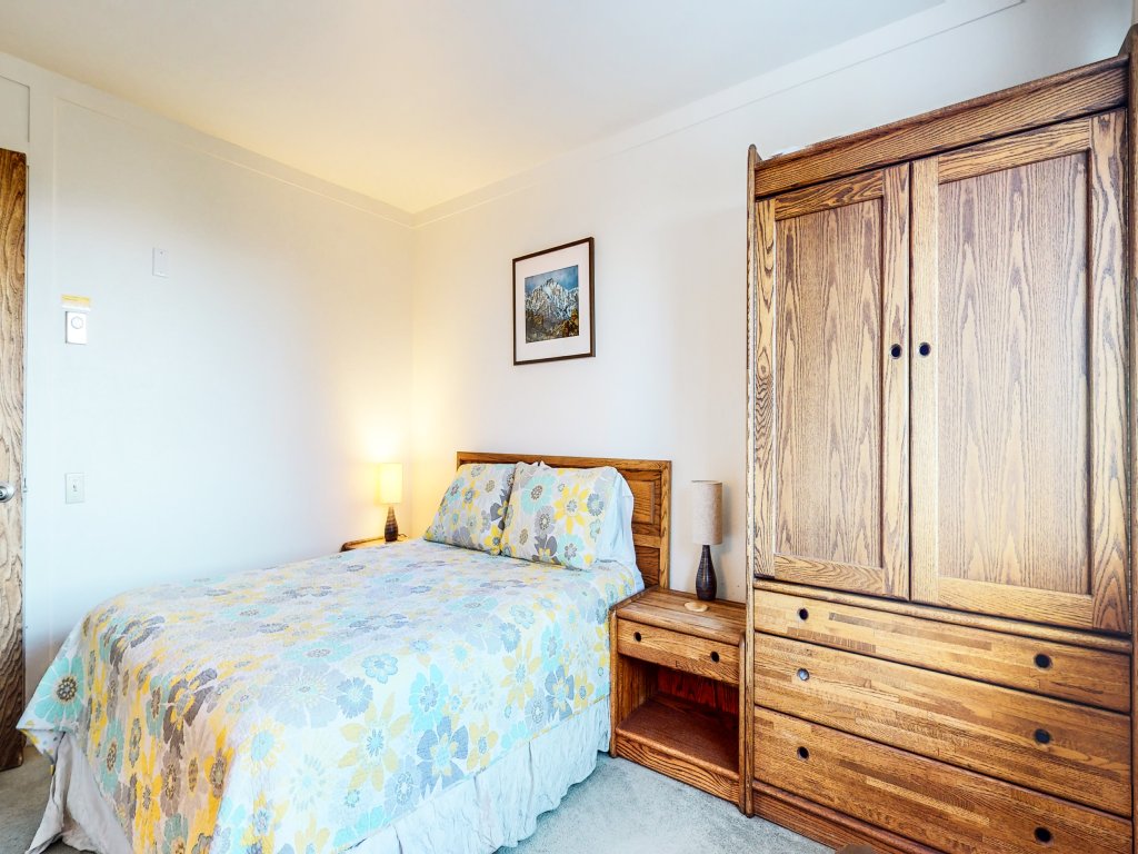 Mammoth Point #106 Vacation Rental in Mammoth Lakes - RedAwning