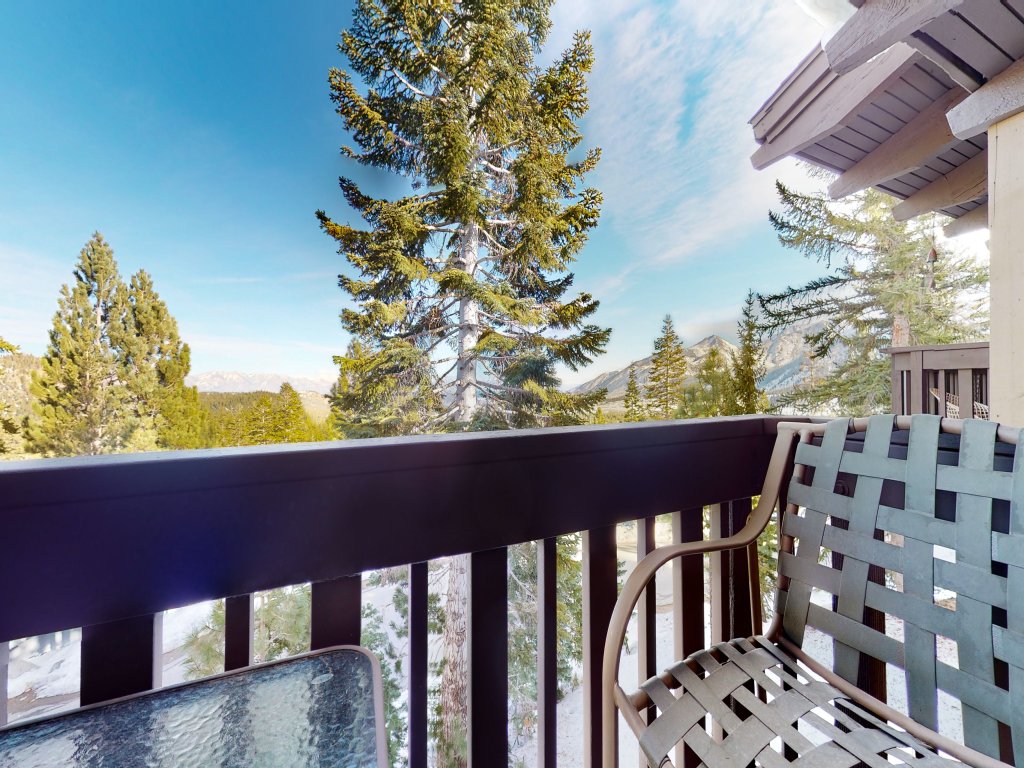 Mammoth Point #106 Vacation Rental in Mammoth Lakes - RedAwning