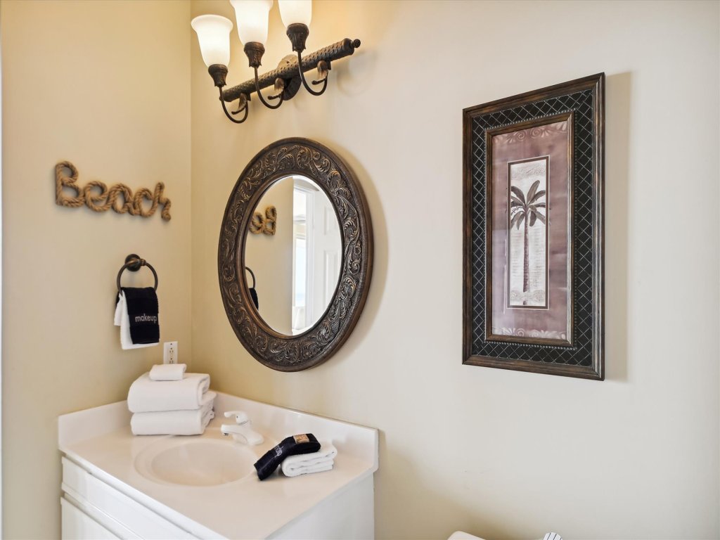 Oceania 902 - Gulf Front 3 BR - sleeps 6 Vacation Rental in Destin - RedAwning