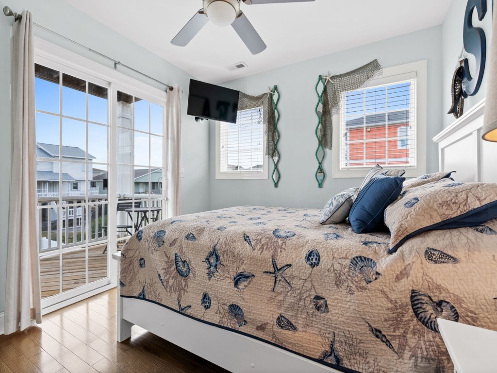 Sea You Soon / 207 Brunswick Ave West Vacation Rental in Holden Beach - RedAwning