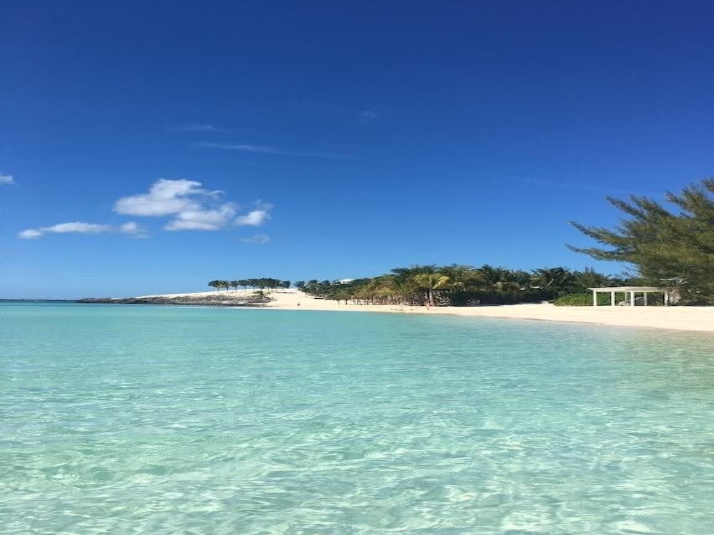 Blue Love Point · Luxury Oceanfront Home with Sunset Views Vacation Rental - RedAwning
