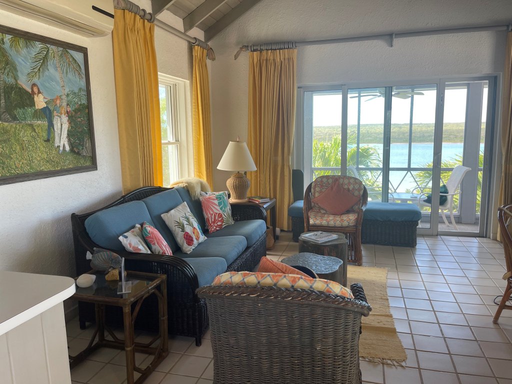 Sunnyside - Waterfront Home on Exclusive Windermere Island Vacation Rental - RedAwning