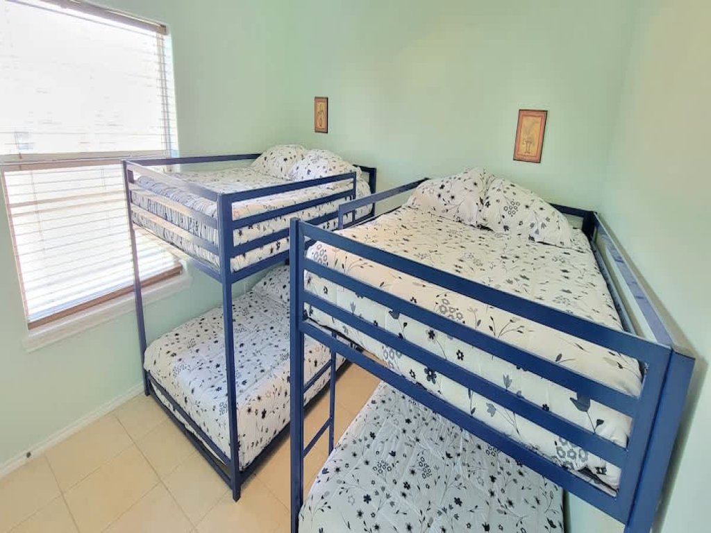 * 2nd Floor * Sleeps 8 * Pool *Walkable Location Vacation Rental in South Padre Island - RedAwning