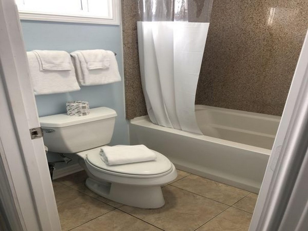 BeachGate Condo Suites and Hotel - Hotel 2 Queen Vacation Rental in Port Aransas - RedAwning