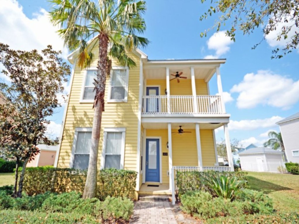 Reunion Retreat Vacation Rental in Kissimmee - RedAwning