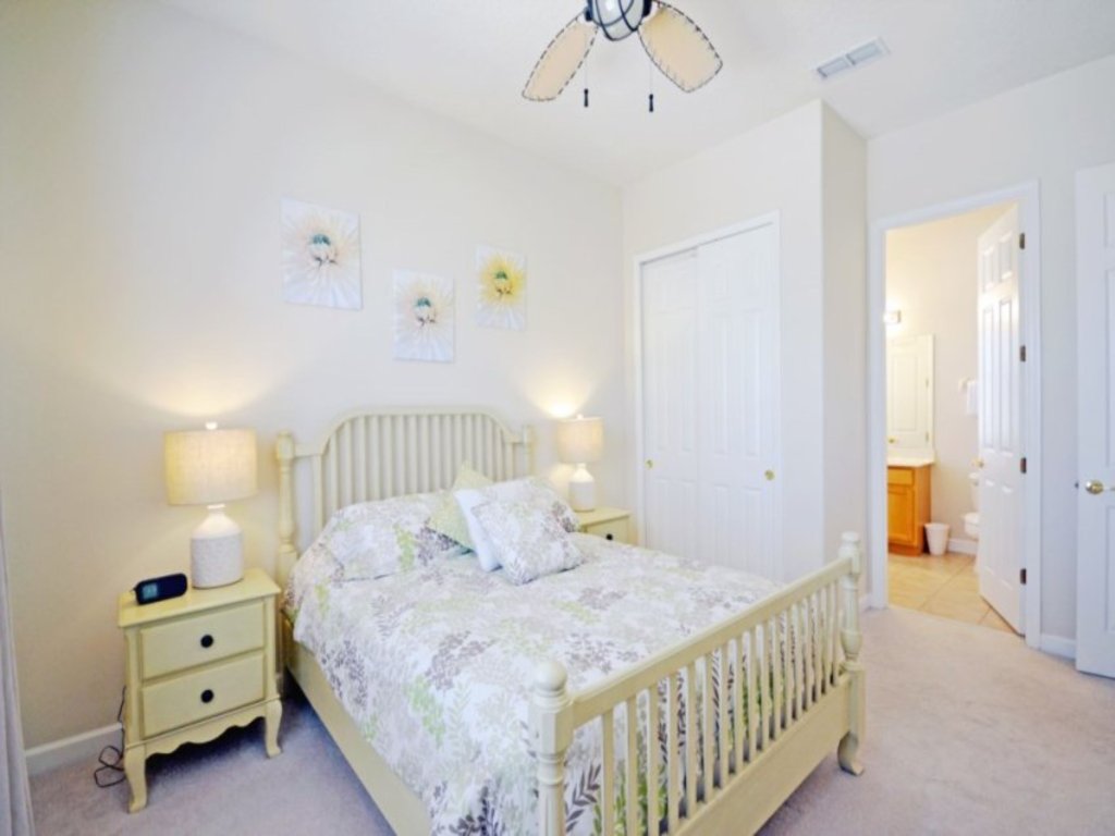Reunion Retreat Vacation Rental in Kissimmee - RedAwning