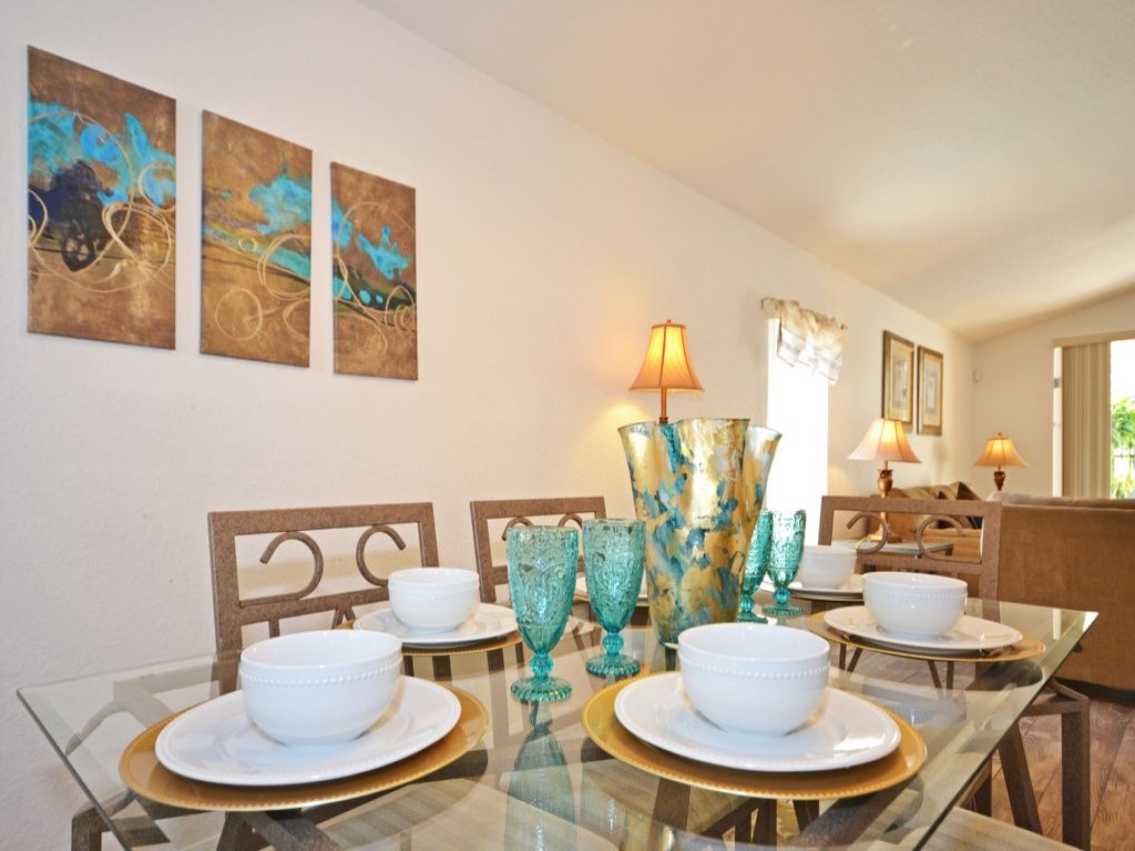 Casa DiLaura Vacation Rental in Davenport - RedAwning