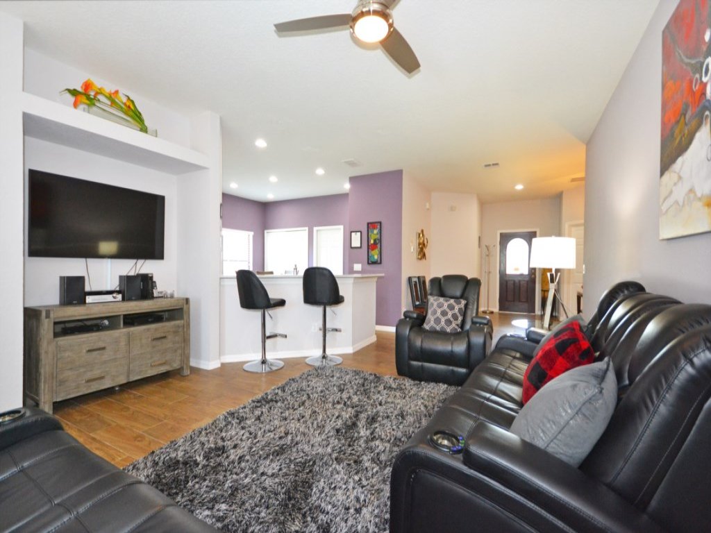 Happy Daze Vacation Rental in Clermont - RedAwning