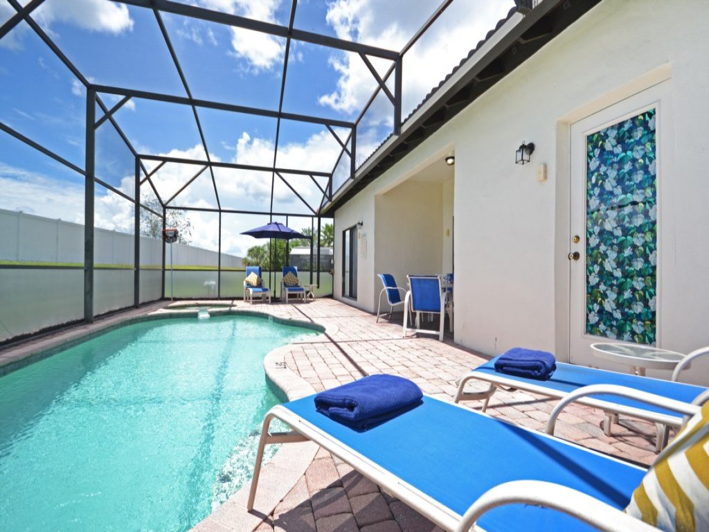 Happy Daze Vacation Rental in Clermont - RedAwning
