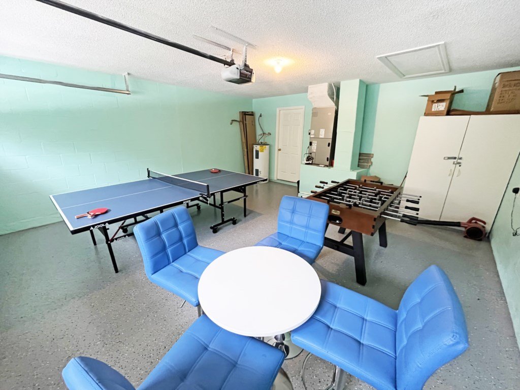 Lakeside Sunset Vacation Rental in Davenport - RedAwning