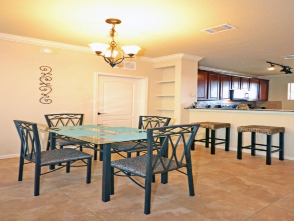 Palm View Place Vacation Rental in Davenport - RedAwning