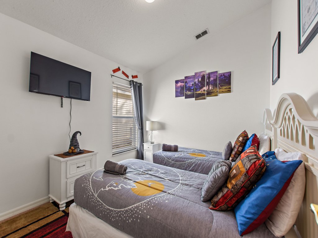 Drayton Place at Highgate Park by Shine Villas Vacation Rental in Davenport - RedAwning