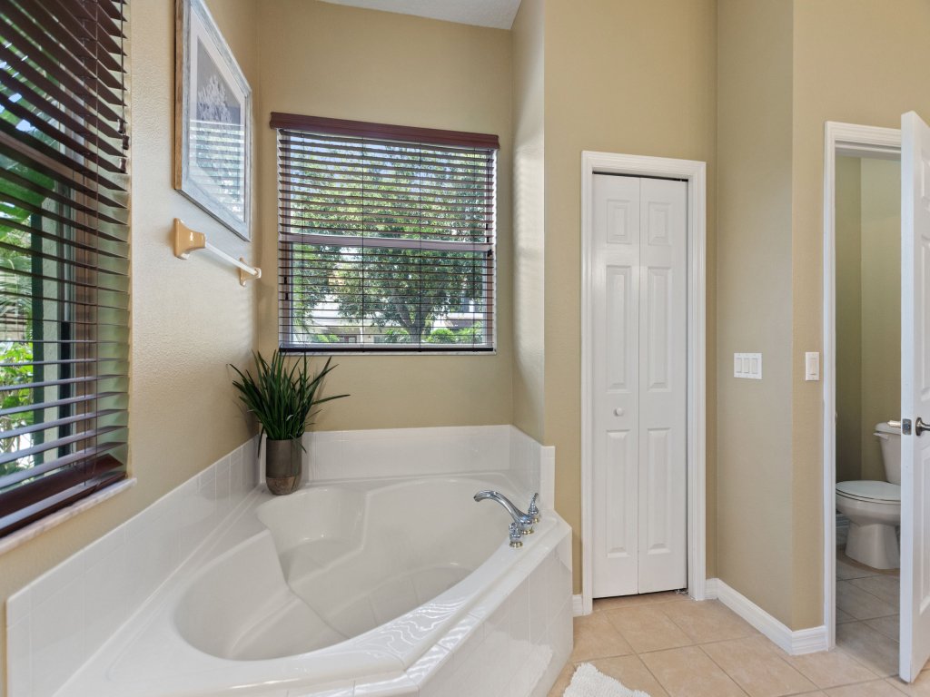 Velleux Escape at Reunion Resort by Shine Villas Vacation Rental in Kissimmee - RedAwning