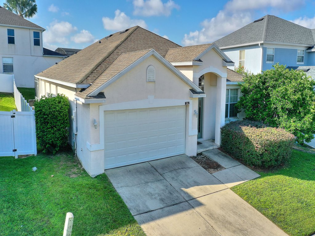 Fairway Escape at Highlands Reserve by Shine Villas Vacation Rental in Davenport - RedAwning