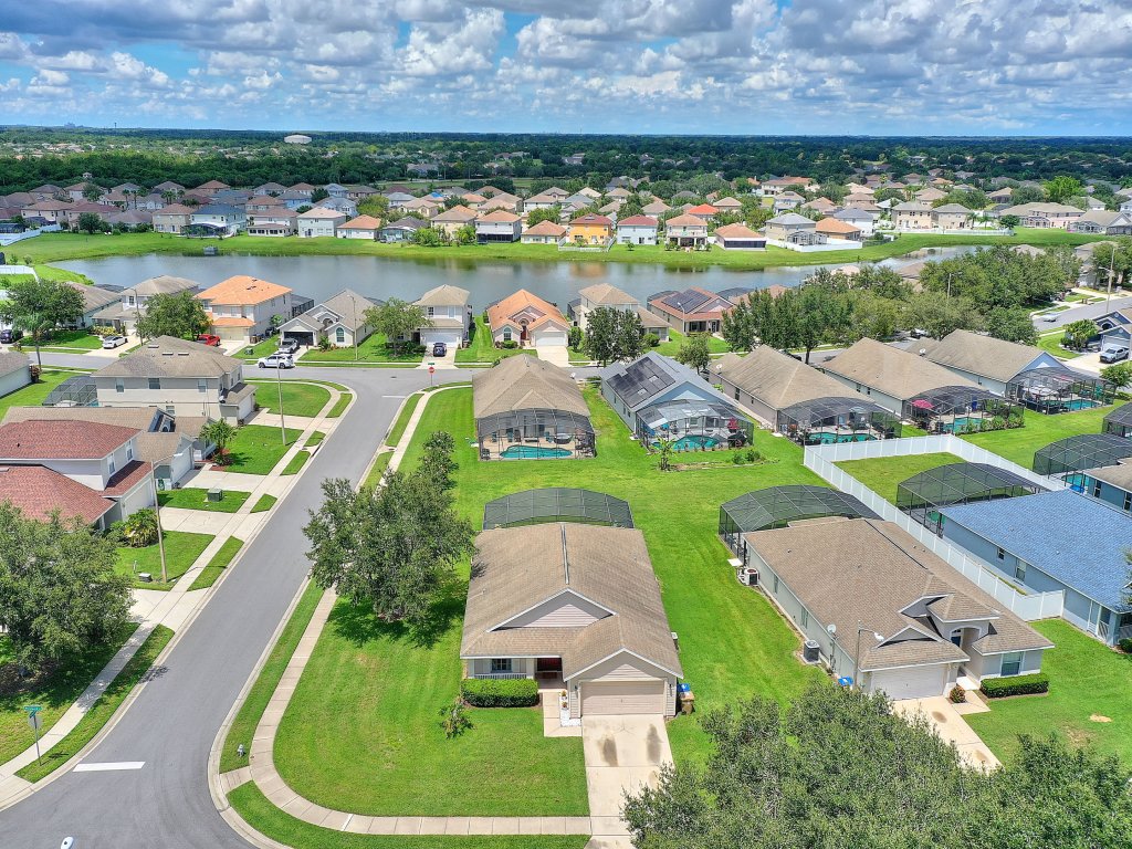 Gilded Parasol by Shine Villas Remington Golf 420 Vacation Rental in Kissimmee - RedAwning