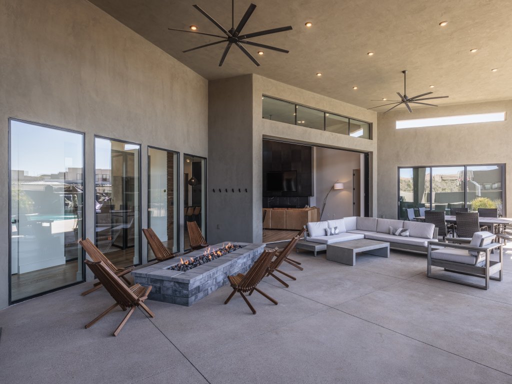 Exclusive Pool Villa Vacation Rental in St. George - RedAwning