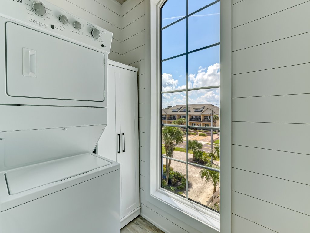 226 South Fletcher Ave Vacation Rental in Fernandina Beach - RedAwning