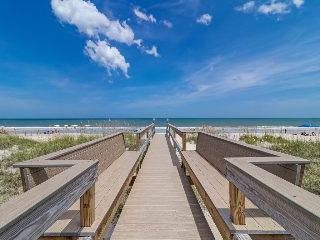 226 South Fletcher Ave Vacation Rental in Fernandina Beach - RedAwning