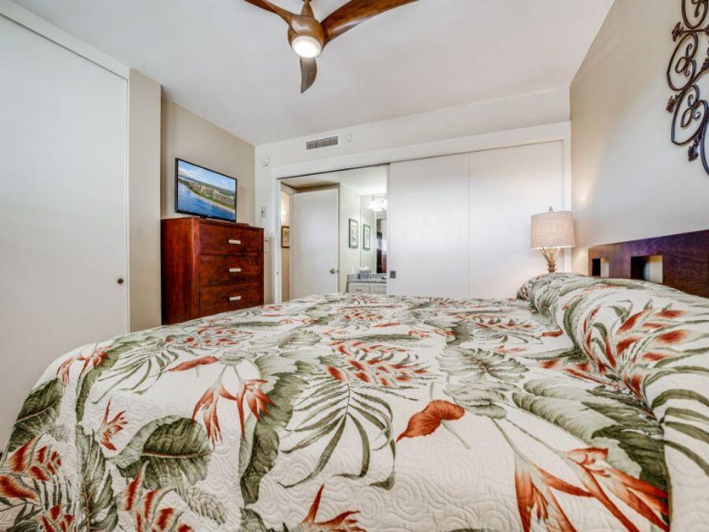 SUGAR BEACH RESORT, #418 Vacation Rental in Hawaii - RedAwning