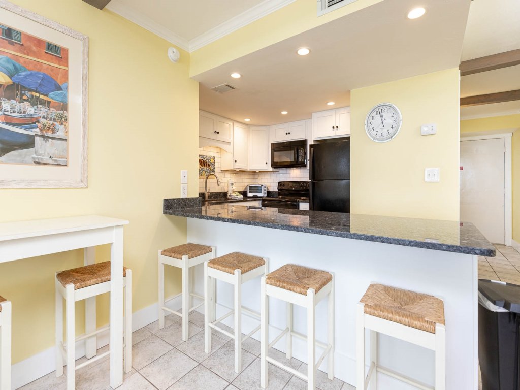 Island Winds West 2 Bed 2 Bath Gulf Front High Sleeps 6 Vacation Rental in Gulf Shores - RedAwning