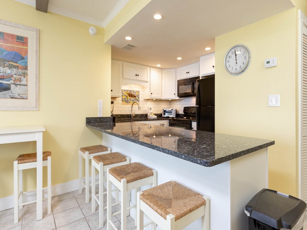 Island Winds West 2 Bed 2 Bath Gulf Front High Sleeps 6 Vacation Rental in Gulf Shores - RedAwning