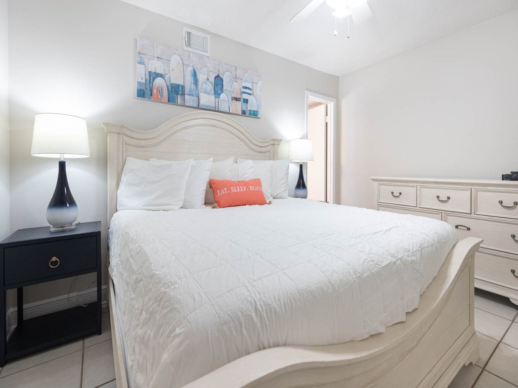 Island Winds West 2 Bed 2 Bath Gulf Front Low Sleeps 6 Vacation Rental in Gulf Shores - RedAwning