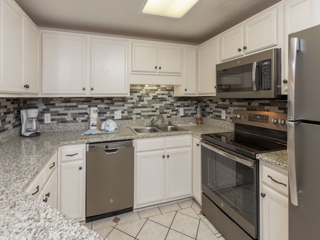 Phoenix X 2 Bed 2 Bath GF Select Sleeps 6 Vacation Rental in Orange Beach - RedAwning