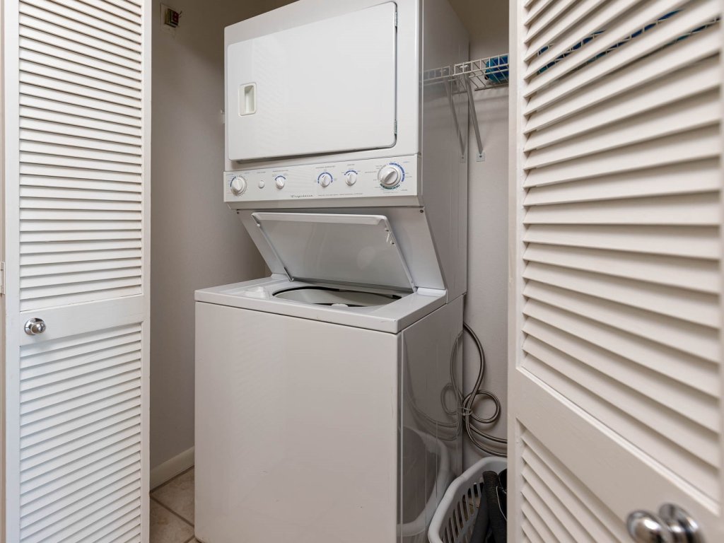 Phoenix East 2 - 1 Bed 1 Bath GF Premium Sleeps 4 Vacation Rental in Orange Beach - RedAwning