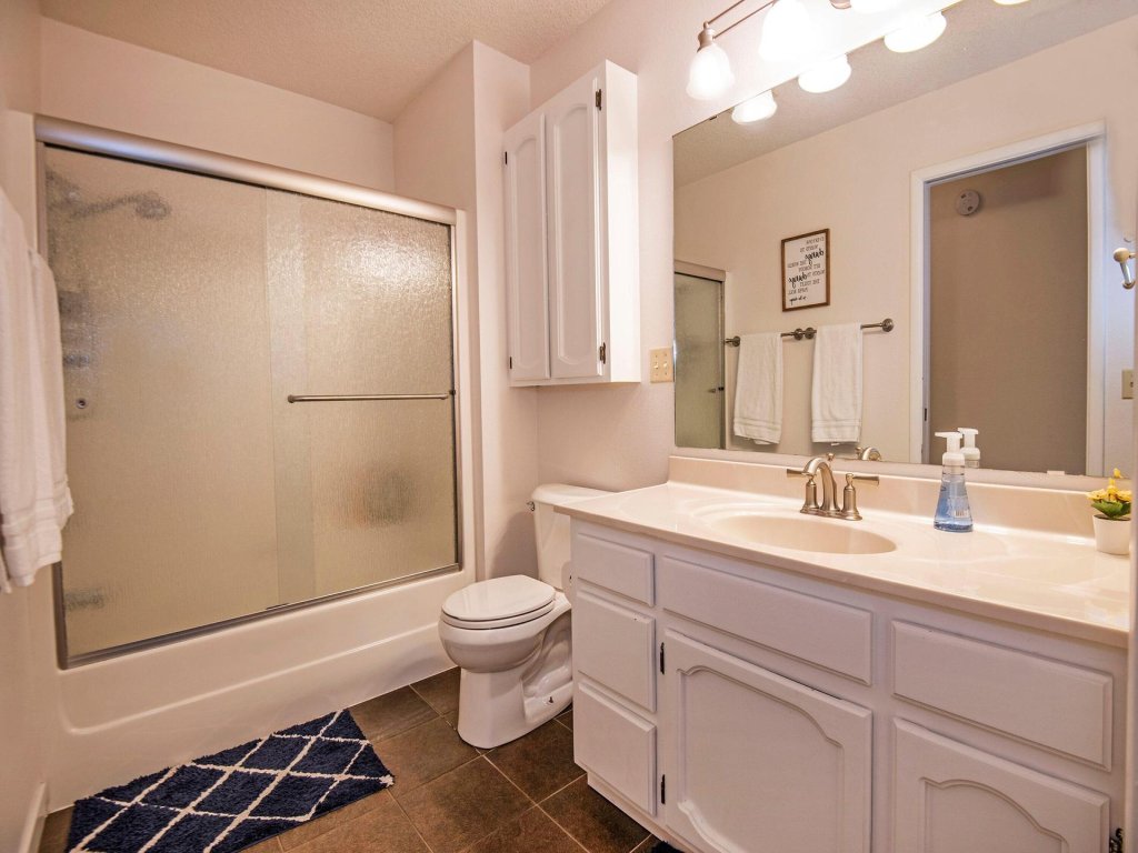 5 Wickiup Vacation Rental in Sunriver - RedAwning