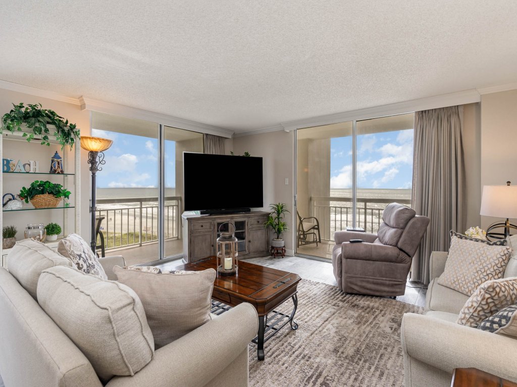 509 South Hampton Vacation Rental in Myrtle Beach - RedAwning