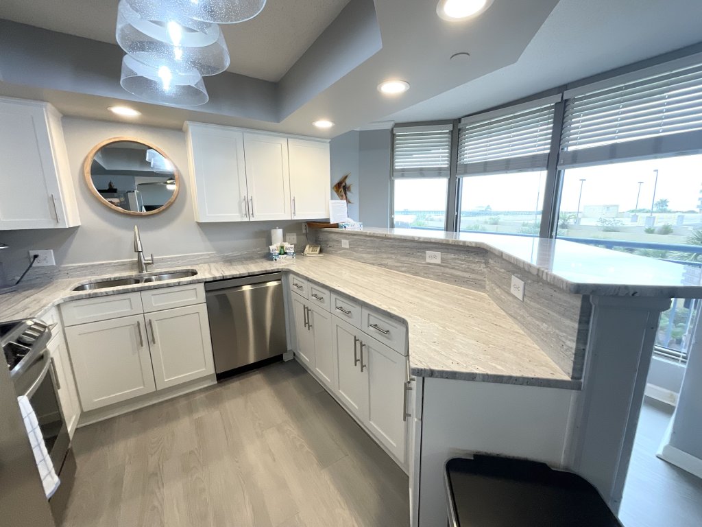 Ocean view condo steps to beach - 106 Brighton Vacation Rental in Myrtle Beach - RedAwning