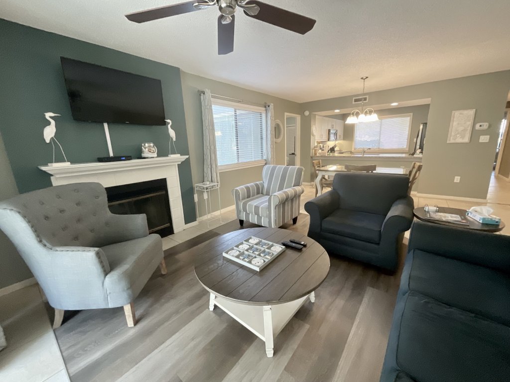 15C West Hyde Park Vacation Rental in Myrtle Beach - RedAwning