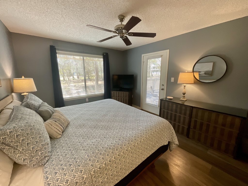 15C West Hyde Park Vacation Rental in Myrtle Beach - RedAwning