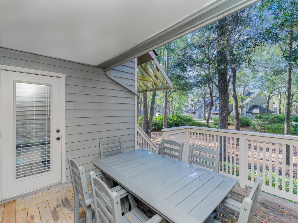 Completely remodeled and open 18C Richmond Park Vacation Rental in Myrtle Beach - RedAwning