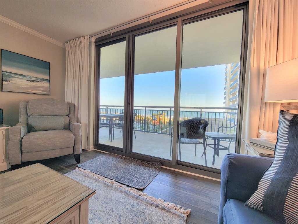 209 Brighton Vacation Rental in Myrtle Beach - RedAwning