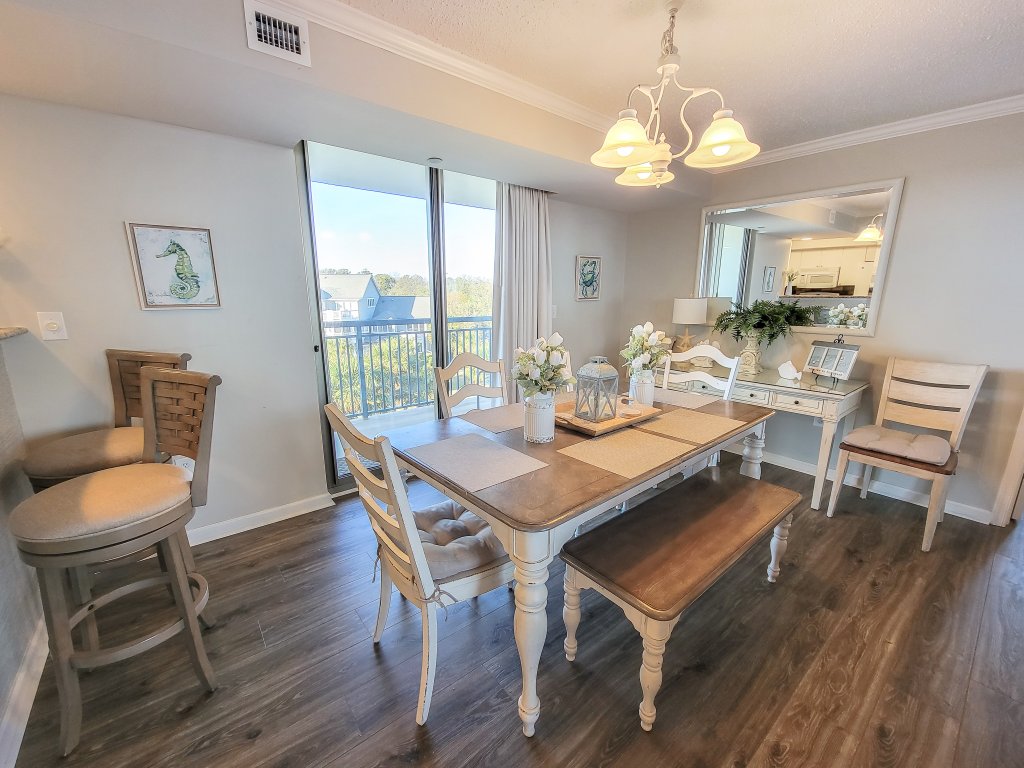 209 Brighton Vacation Rental in Myrtle Beach - RedAwning