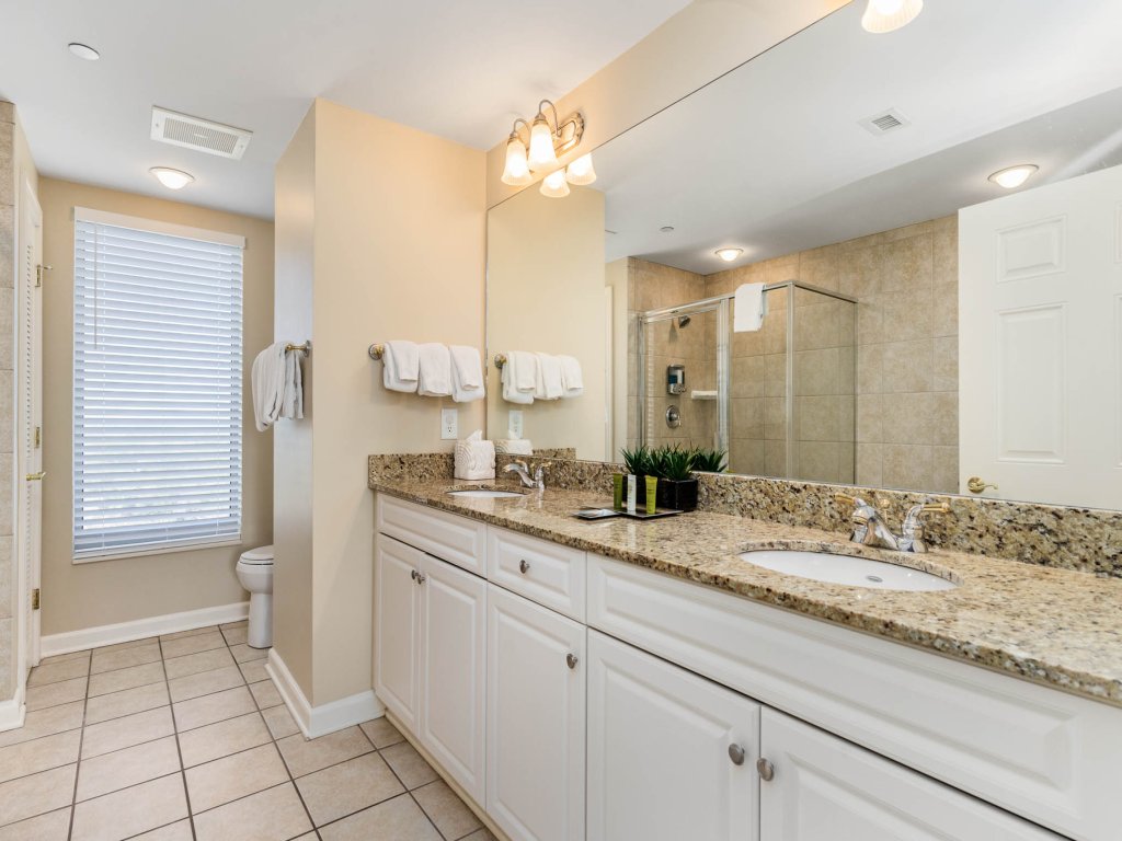 Ocean View 3 Bedroom Unit #1607 Royale Palms Vacation Rental in Myrtle Beach - RedAwning