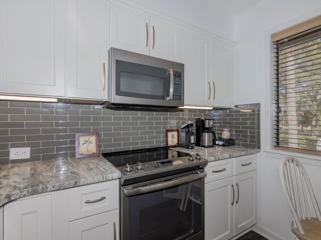 19E West Hyde Park Vacation Rental in Myrtle Beach - RedAwning