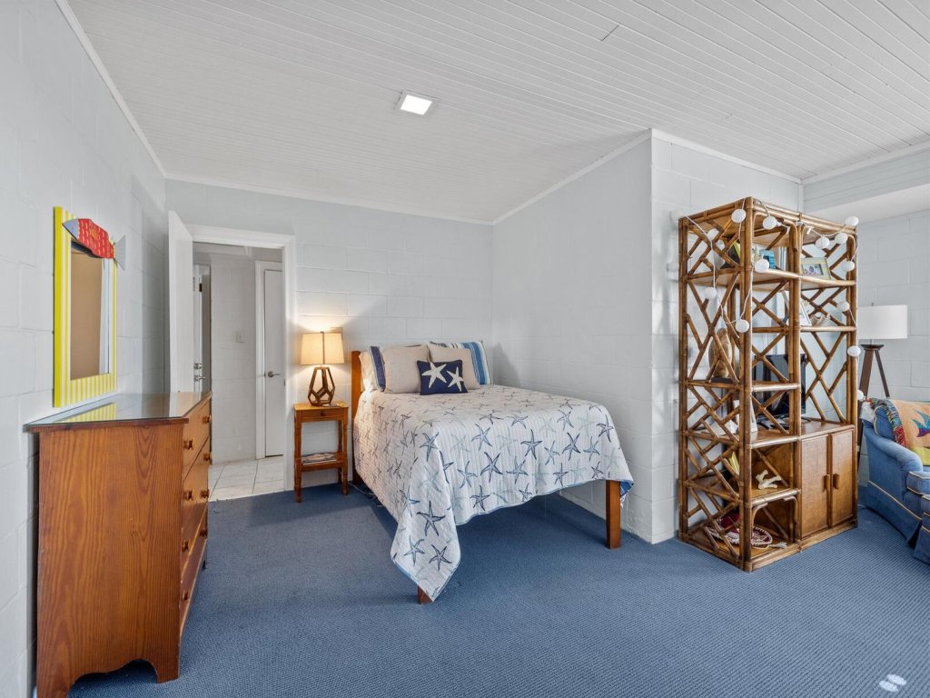 Blount Cottage Vacation Rental in North Carolina - RedAwning